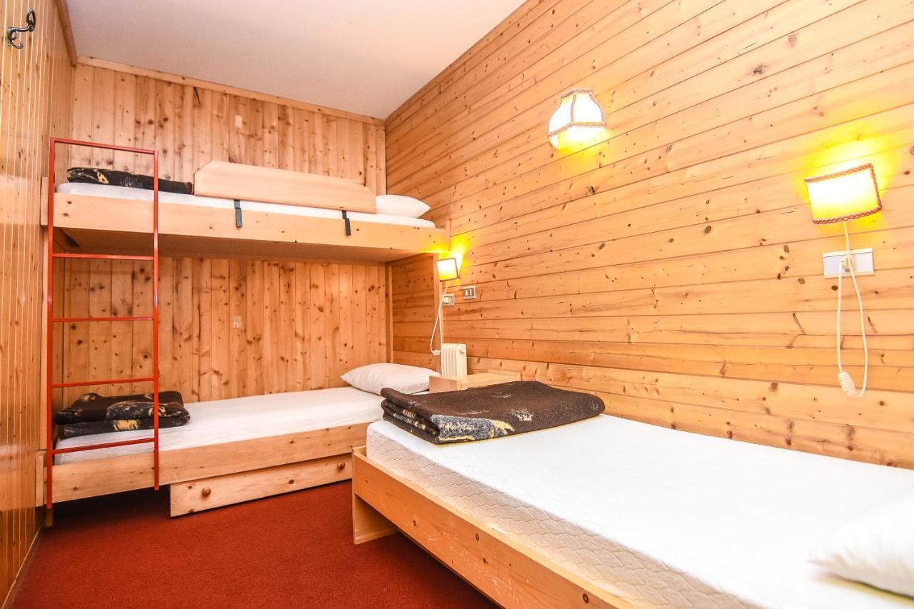 Dolomiti Con Piscina E Sauna *